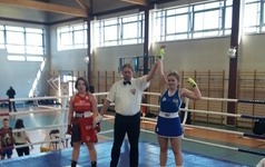 Michalina Kotyza, czternastoletnia zawodniczka BKS SMOK ZABIERZ&Oacute;W zajęła I miejsce  w Turnieju Boksu Olimpijskiego 1