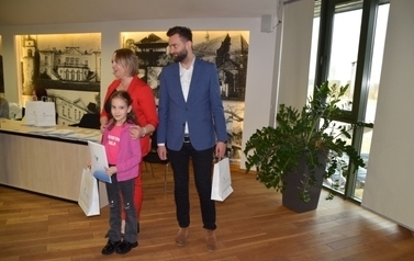 Gala rozdania nagr&oacute;d III edycji Konkursu &bdquo;W domu nie musi być nudno- postaw na rodzinę&rdquo; 28