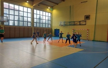 Gminny turniej  piłki ręcznej dziewcząt w ramach rywalizacji Igrzysk Młodzieży Szkolnej 3