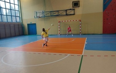 Turniej piłki ręcznęj dziewcząt w ramach Igrzysk Dzieci 5