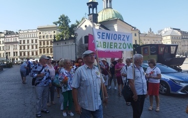 XI Międzynarodowe Senioralia w Krakowie &ndash; Seniorzy z Gminy Zabierz&oacute;w na wielkim święcie senior&oacute;w 14