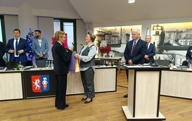 Podziękowanie dla Pani Małgorzaty Kuzianik- wieloletniego Kierownika Wydziału Planowania Przestrzennego Urzędu Gminy Zabierz&oacute;w 1