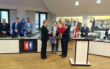 Podziękowanie dla Pani Małgorzaty Kuzianik- wieloletniego Kierownika Wydziału Planowania Przestrzennego Urzędu Gminy Zabierz&oacute;w 2