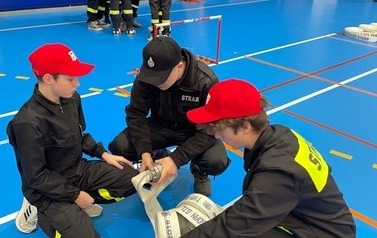 Gminne Halowe Zawody Młodzieżowych Drużyn Pożarniczych 12