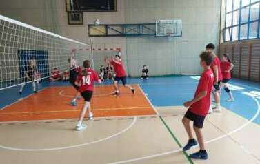 III Turniej Siatkarski Miks&oacute;w o Puchar W&oacute;jta Gminy Zabierz&oacute;w 5