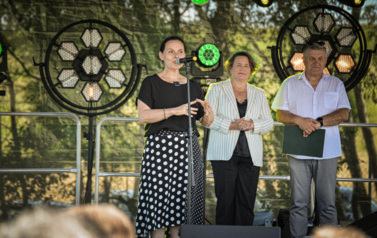 Brzoskwinia &ndash; 700 lat historii i wsp&oacute;lnoty! 80