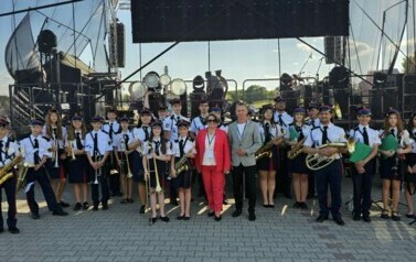 Delegacja z Gminy Zabierz&oacute;w na tradycyjnej Nocy Świętojańskiej w Morawicy! 25