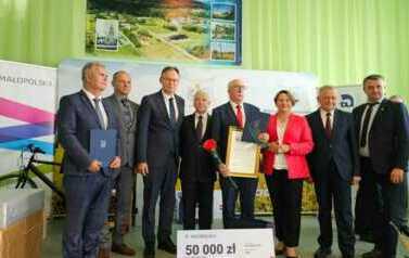 Sołtys Ujazdu Jan Baran otrzymał wyr&oacute;żnienie w konkursie "Najlepszy Sołtys Wojew&oacute;dztwa Małopolskiego" 3