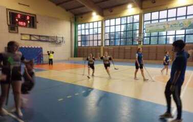 Gminne zawody w unihokeju dziewcząt w ramach Igrzysk Młodzieży Szkolnej 3