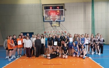 Zawody w koszyk&oacute;wce dziewcząt 2