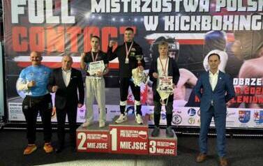 Cztery medale Smok&oacute;w na Mistrzostwach Polski w Kickboxingu 5