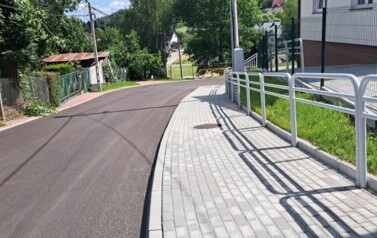 Rozbudowa drogi gminnej (ul. Skołuby) 5