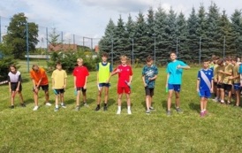 Międzyszkolne zawody sportowe w biegach sztafetowych 3