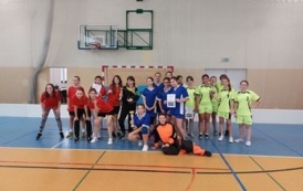 Powiatowe zawody w unihokeja dziewcząt - zwycięstwo drużyny z SP Kobylany! 2