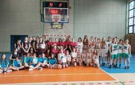Międzyszkolny turniej koszyk&oacute;wki w OSR Zabierz&oacute;w 2