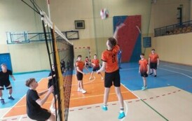 Gminne zawody siatk&oacute;wki chłopc&oacute;w w ramach Igrzysk Młodzieży Szkolnej 5