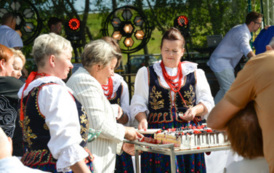 Brzoskwinia &ndash; 700 lat historii i wsp&oacute;lnoty! 77