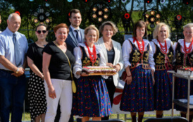 Brzoskwinia &ndash; 700 lat historii i wsp&oacute;lnoty! 79