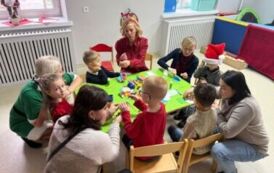 Warsztaty Świąteczne Pełne Integracji i Kreatywności w Poradni Psychologiczno-Pedagogicznej w Zabierzowie 6