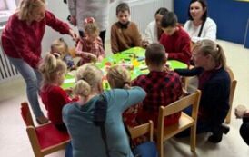 Warsztaty Świąteczne Pełne Integracji i Kreatywności w Poradni Psychologiczno-Pedagogicznej w Zabierzowie 8