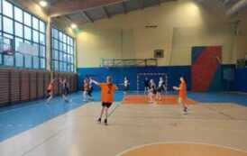 Zawody w piłce ręcznej dziewcząt 1