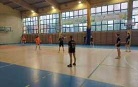 Zawody w piłce ręcznej dziewcząt 4