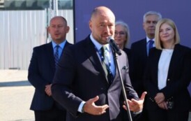 Uroczystość wmurowania kamienia węgielnego pod budowę nowej części terminalu pasażerskiego - Terminalu T6 9