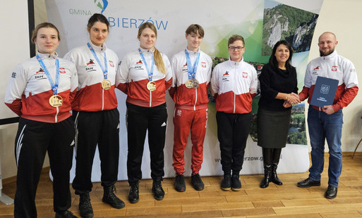 Zdjęcie do Gratulacje W&oacute;jt Elżbiety Burtan dla Mistrz&oacute;w Europy z klubu Kung Fu ZKS Lampart