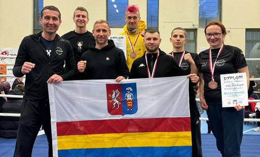 Zdjęcie do Złoty medal Mistrzostw Polski w Kickboxingu dla zawodnika z Zabierzowa