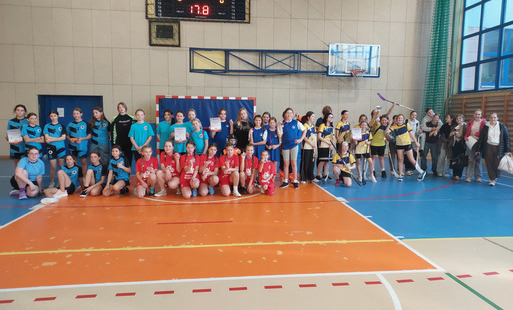 Zdjęcie do Turnieju unihokeja dziewcząt w ramach Igrzysk Dzieci