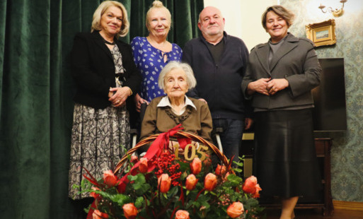 Zdjęcie do 105. Urodziny Pani Moniki Pocięgiel, najstarszej Mieszkanki Gminy Zabierz&oacute;w