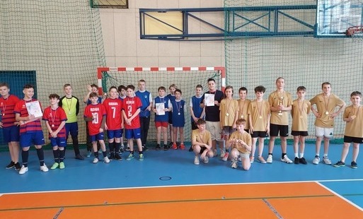 Zdjęcie do Zawody w piłkę ręczną chłopc&oacute;w młodszych w ramach Igrzysk Dzieci