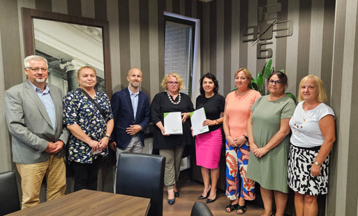 Zdjęcie do Fundacja Leroy Merlin Polska wyremontuje pomieszczenia w dawnym budynku gminy, kt&oacute;re zamieszkują uchodźcy z Ukrainy